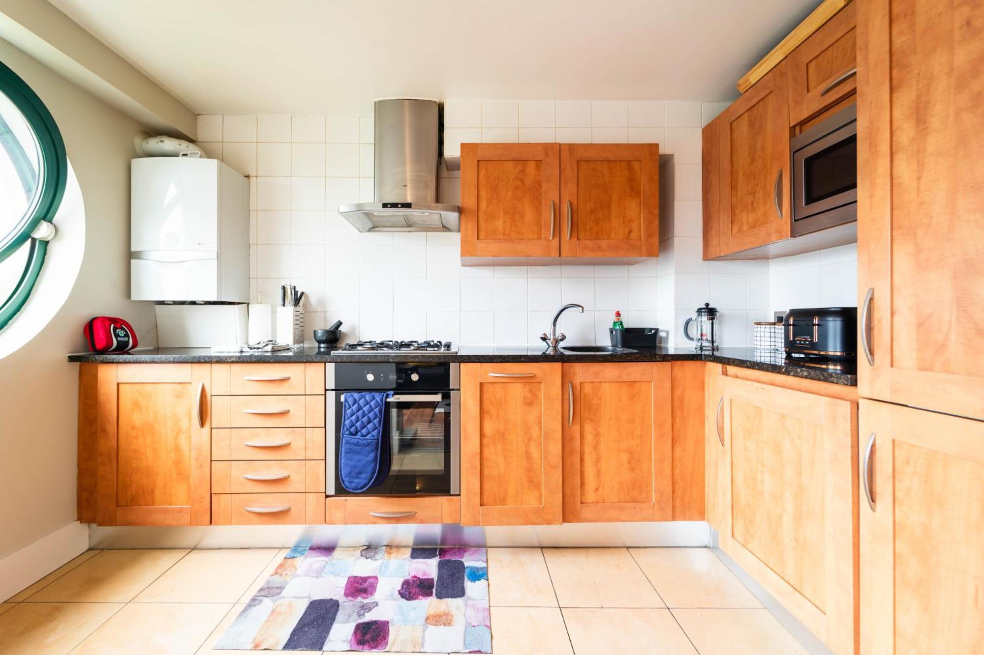 Appartement Luxury Docklands 2bed Apt- Close To Excel- Canary Wharf- Airport - 02 Arena- Free Parking- Ps 4 Londen